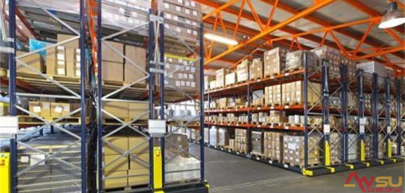 Canada-Amazon-FBA-warehouse.jpg