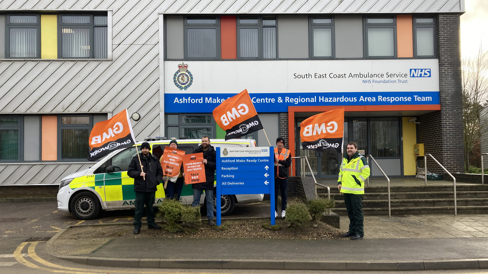 A GMB picket line in Ashford, Kent.jpg